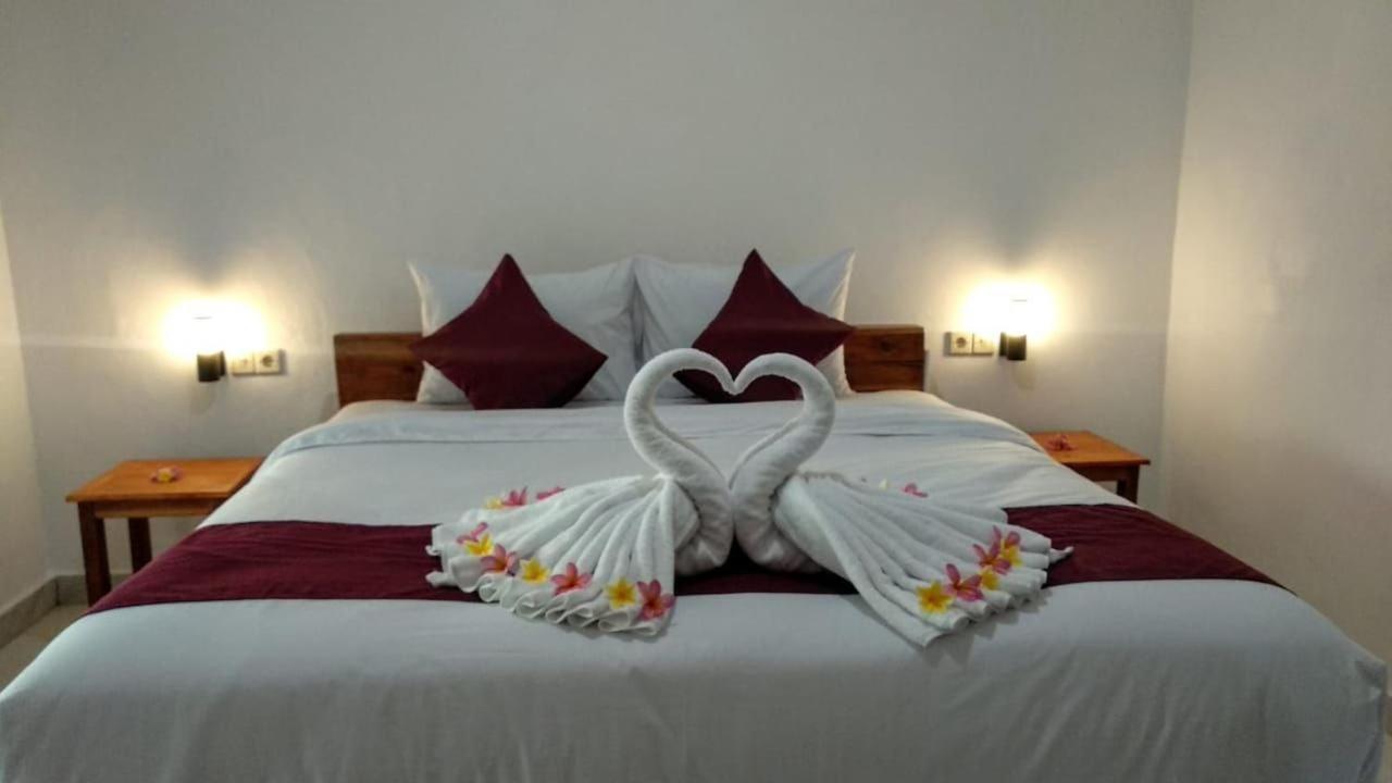 Vina Bungalow Toyapakeh Buitenkant foto