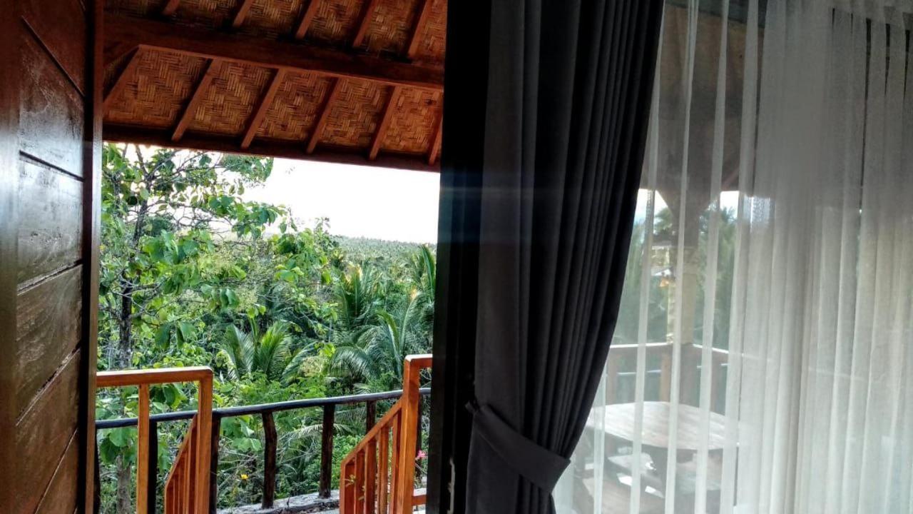 Vina Bungalow Toyapakeh Buitenkant foto